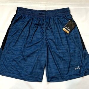 3/$15.00 🆕Spalding Boys Basketball Shorts NWT Sz XL Royal Blue
Drawstring Waist.